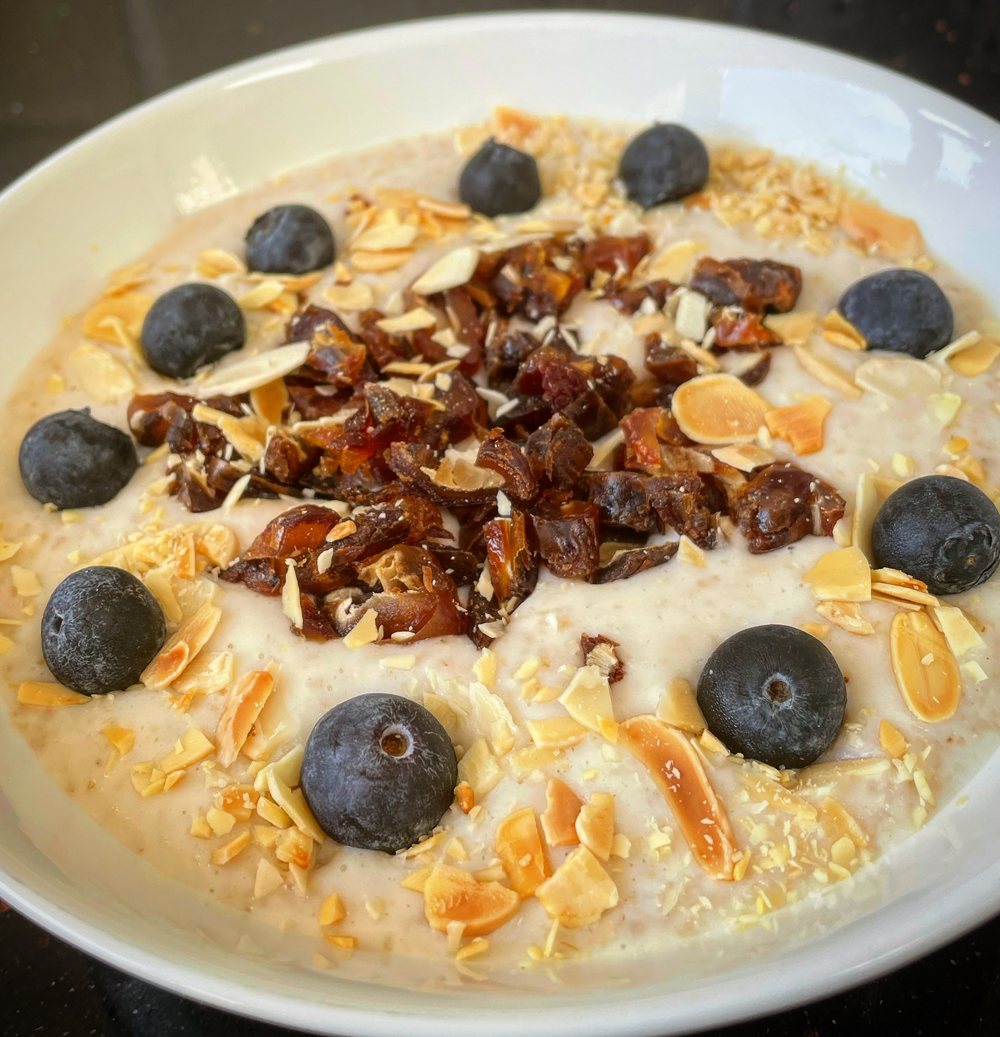 Vanilla Oat Bran with Dates and Almonds