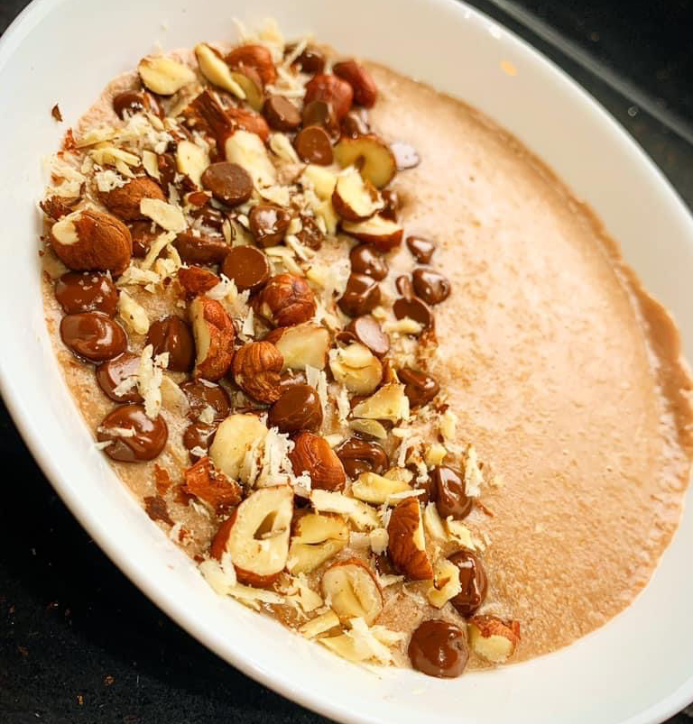 Creamy Chocolate Oats with Chocolate and Hazelnut
